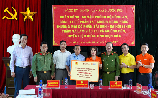 Đoàn công tác Văn phòng Bộ Công an làm việc tại Điện Biên -0