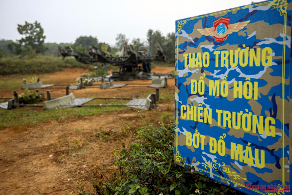 Lính Phòng không - Không quân hành quân đêm, diễn tập bảo vệ vùng trời miền Bắc -4