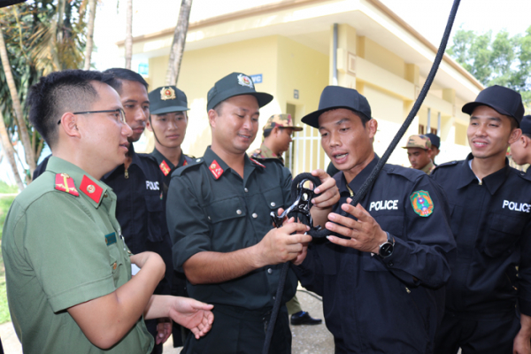 Bài 1: Đối ngoại “đi trước, mở đường”, phòng chống tội phạm khu vực biên giới -0