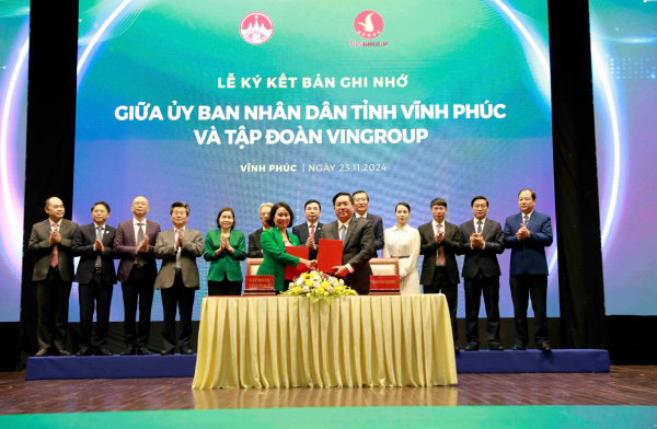 UBND tỉnh Vĩnh Phúc và Tập đoàn Vingroup ký kết thỏa thuận hợp tác toàn diện về chuyển đổi xanh -0