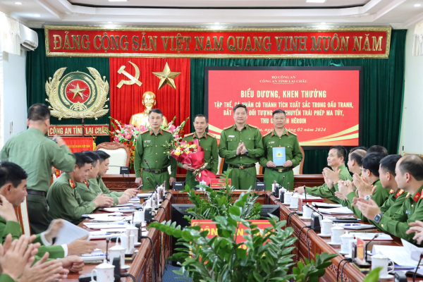 Bài 2: Tiên phong trong quán triệt, triển khai thực hiện Nghị quyết của Đảng về phòng, chống ma túy -0