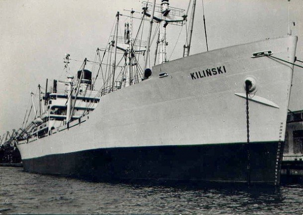 tàu kilinski - ba lan - chở đồng bào, chiến sĩ miền nam tập kết ra bắc..jpg -0