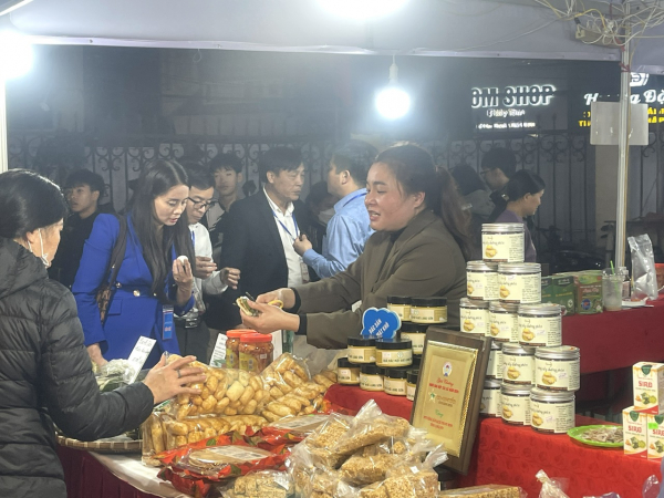 Hội chợ -0