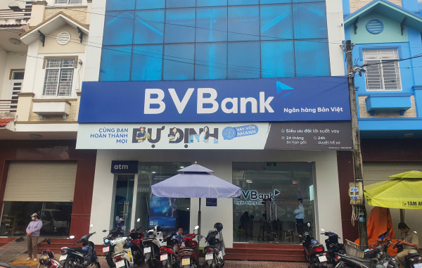 Người phụ nữ suýt mất 139 triệu đồng khi yêu đương qua mạng -0