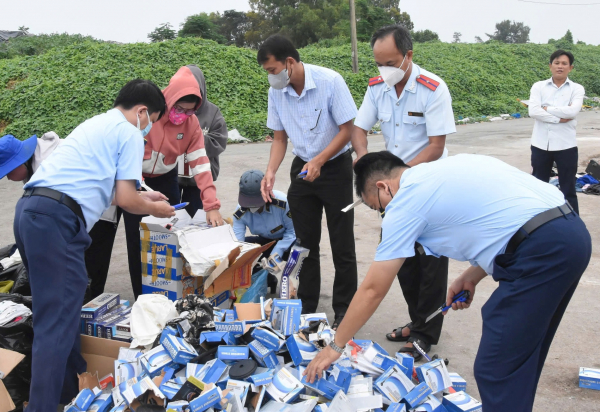Kiểm soát chặt mặt hàng thuốc lá nhập lậu -0