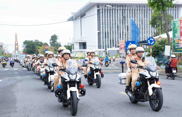 Công an các tỉnh vùng Tây Nam Bộ ra quân cao điểm tấn công, trấn áp tội phạm, bảo đảm ANTT -1