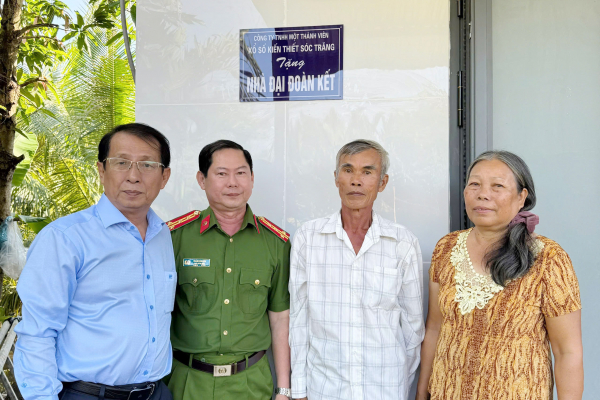 Công an tỉnh Sóc Trăng bàn giao nhà đại đoàn kết -0