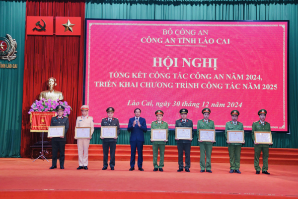 Công an Lào Cai: Thực hiện thắng lợi các nhiệm vụ trọng tâm đột phá năm 2024 -1