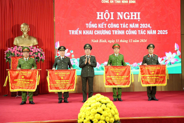 Công an tỉnh Ninh Bình triển khai nhiệm vụ công tác năm 2025 -0