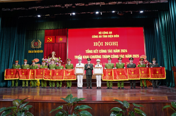 Công an tỉnh Điện Biên tổ chức Hội nghị  triển khai nhiệm vụ công tác năm 2025 -0