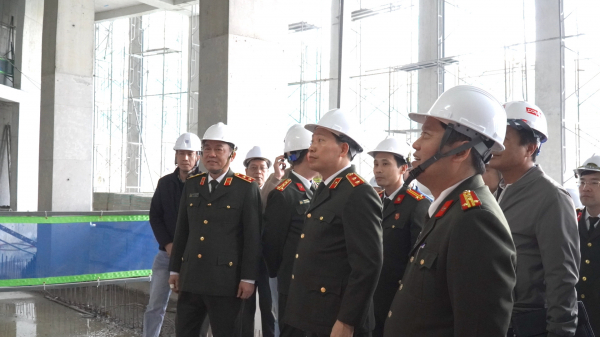 Thứ trưởng Lê Văn Tuyến thăm, kiểm tra tiến độ công trình trụ sở Bộ Công an -0