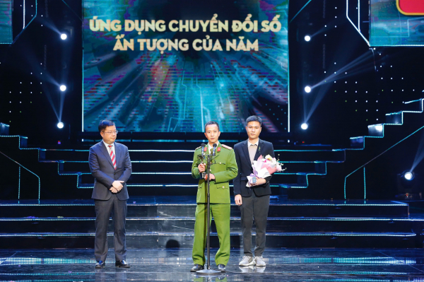 Phim  Cảnh sát hình sự “Độc đạo” thắng lớn tại VTV Awards -0