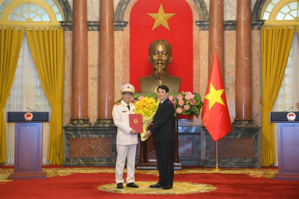 Deputy Minister of Public Security Le Quoc Hung promoted to Senior Lieutenant General -0