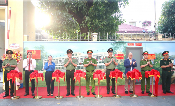 Công an TP Hồ Chí Minh khánh thành công trình bích họa Việt Nam tươi đẹp thứ 16 -0