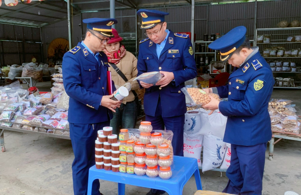 Lực lượng QLTT vẫn sẽ giữ vững vai trò chủ công trong công tác kiểm tra, giám sát thị trường -0