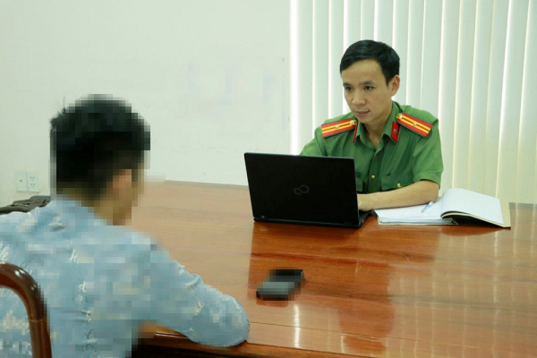 Mất hơn 3 tỷ đồng do làm nhiệm vụ mua hàng trên app -0