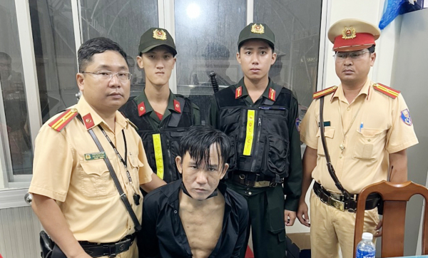 Giữ vững bình yên “cửa ngõ” miền Tây -0