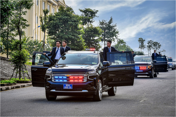 Bí mật ở lò huấn luyện sĩ quan bảo vệ tiếp cận -0