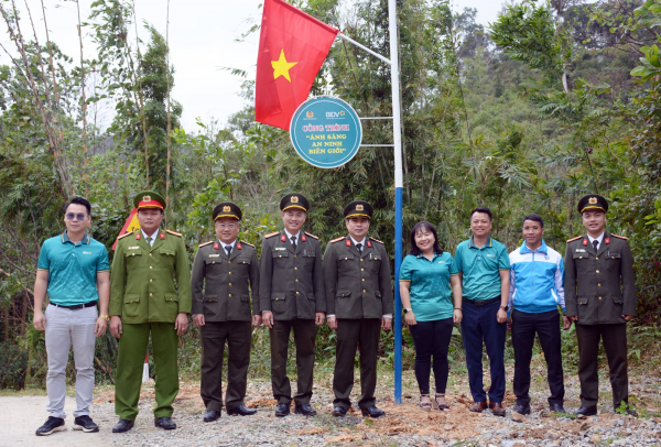 Ý nghĩa chương trình “Nghĩa tình biên giới” tại Quảng Nam -0