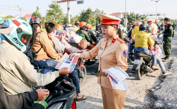 Ý thức người tham gia giao thông tại TP Cần Thơ nâng cao sau Nghị định 168 được triển khai -0