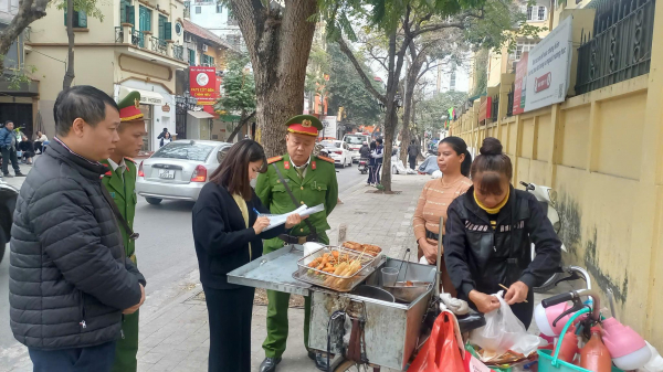 Cơ quan chức năng vào cuộc, xử phạt nhiều cơ sở kinh doanh vi phạm -0