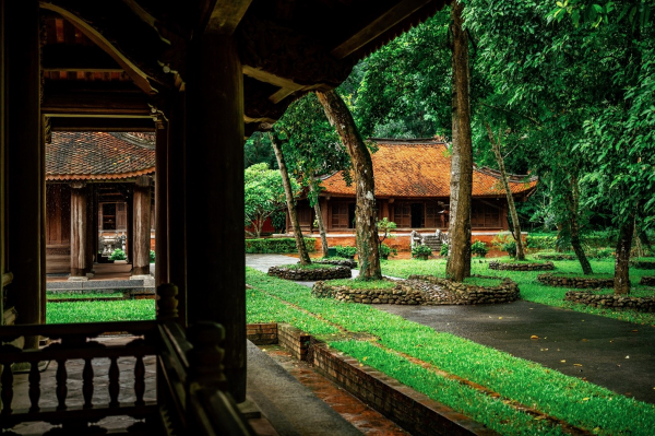 Du xuân trên vùng đất sử thi -0