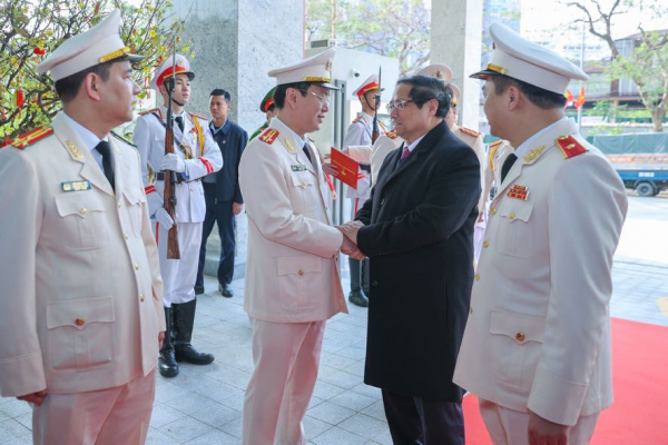 Làm công tác an ninh phải nhìn xa, trông rộng, nghĩ sâu, làm lớn -1