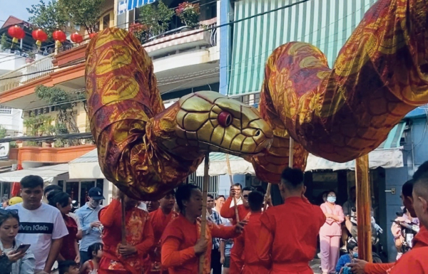 TP Hồ Chí Minh rộn ràng tiếng trống múa lân ngày mùng 1 Tết -0