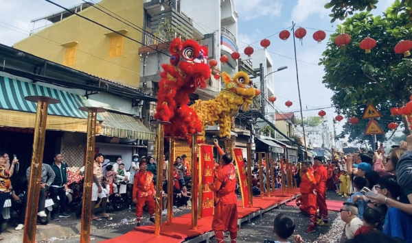 TP Hồ Chí Minh rộn ràng tiếng trống múa lân ngày mùng 1 Tết -3