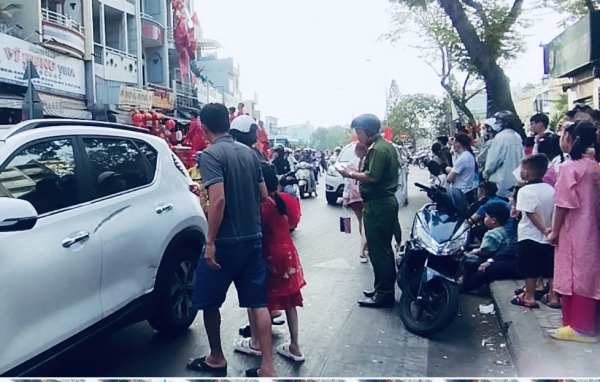 TP Hồ Chí Minh rộn ràng tiếng trống múa lân ngày mùng 1 Tết -0