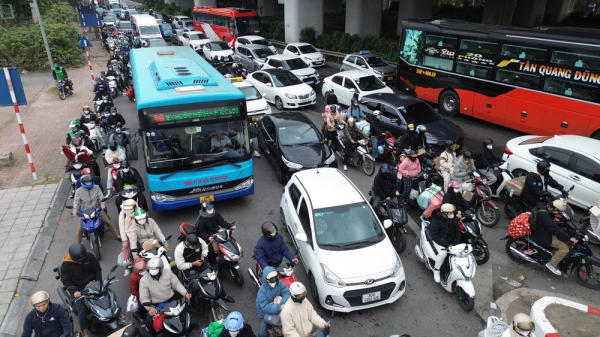 Trật tự an toàn giao thông 9 ngày nghỉ lễ: Số vụ tai nạn giảm mạnh, không có ùn tắc kéo dài -0