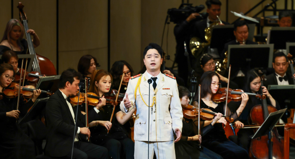 Tổng Bí thư Tô Lâm dự chương trình nghệ thuật “95 năm thắp sáng niềm tin” -0
