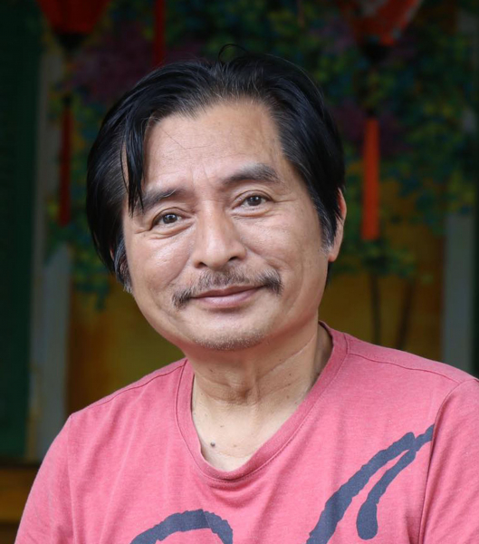 Họa sĩ Ngô Xuân Khôi và niềm vui song hành với văn chương -0