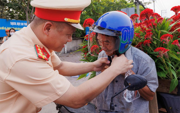 Giảm vi phạm nồng độ cồn so với cùng kỳ, tinh thần “Uống có trách nhiệm” được nâng cao rõ rệ -0