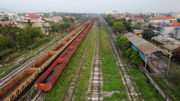 Dự án đường sắt Yên Viên - Hạ Long cần thêm khoảng 4.000 tỷ đồng để thay đổi công năng vận chuyển -0