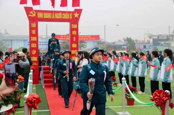 Hàng nghìn tân binh háo hức, sẵn sàng lên đường nhập ngũ -0