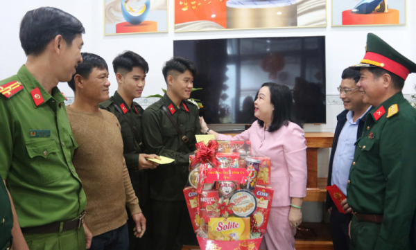 Hàng nghìn tân binh háo hức, sẵn sàng lên đường nhập ngũ -0