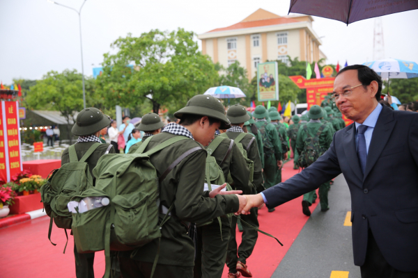 857 công dân TP Hồ Chí Minh lên đường nhập ngũ về các đơn vị Quân đội và Công an  -2