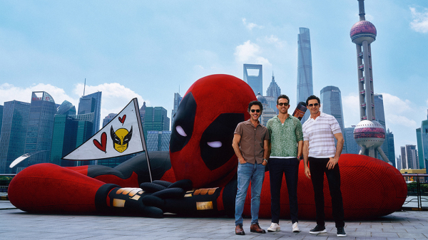 shawn levy, ryan reynolds vaì€ hugh jackman cuì‰a phim _deadpool & wolverine_ chuì£p aì‰nh taì£i thuì›oì›ì£ng haì‰i, naì†m 2024..jpeg -0