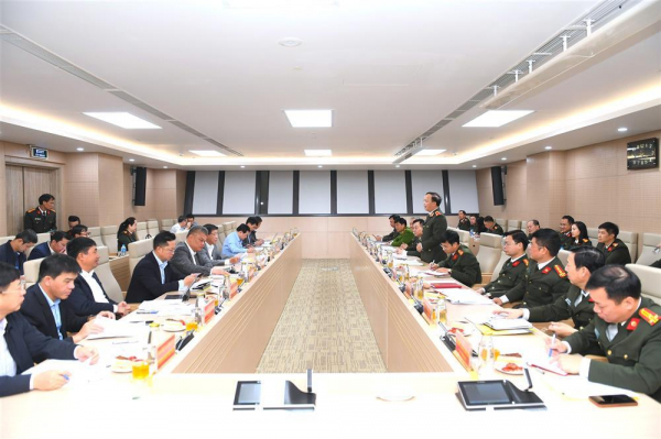 Ministry of Public Security, Ha Noi, Ho Chi Minh City deploying housing projects for public security officers -0