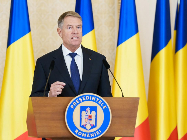 t%3fng th%3fng klaus iohannis dánh m%3ft s%3f %3fng h%3f sau quy%3ft d%3fnh c%3fa toà án.jpg -3