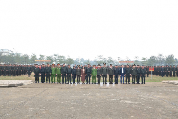 Khai giảng khoá huấn luyện 775 công dân thực hiện nghĩa vụ tham gia CAND  -0
