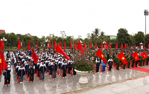 Hơn 1.000 đoàn viên, thanh niên CAND tham gia Lễ ra quân Tháng thanh niên 2025 -0