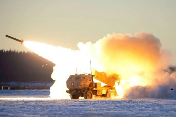 Washington Post: Mỹ cân nhắc dừng mọi viện trợ quân sự cho Ukraine -0