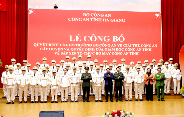 Bài 2: Toàn lực lượng CAND thực hiện khẩn trương, hiệu lực, hiệu quả -0