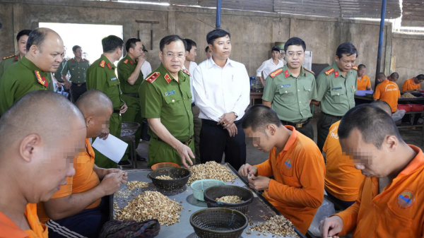 Thứ trưởng Nguyễn Văn Long kiểm tra công tác Công an tại Bình Dương và Bình Phước -0