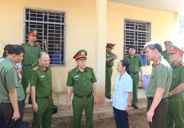 Thứ trưởng Nguyễn Văn Long kiểm tra công tác Công an tại Bình Dương và Bình Phước -0