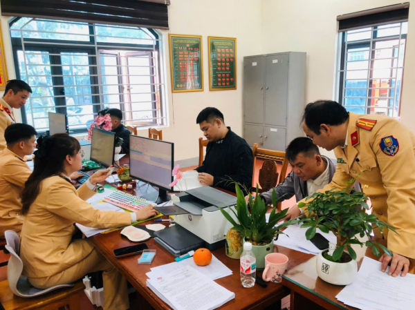 Công an tỉnh Lạng Sơn tiếp quản hiệu quả các nhiệm vụ mới không để gián đoạn, ảnh hưởng đến nhu cầu của nhân dân -0