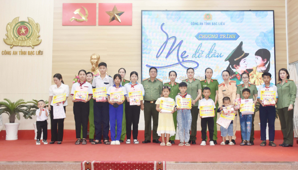 Phụ nữ Công an Bạc Liêu chung tay vì cuộc sống cộng đồng -0