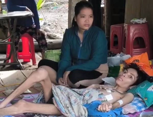 Tiền mất tật mang vì thích “việc nhẹ lương cao” -0